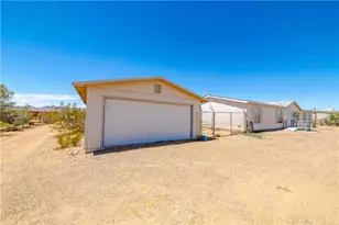 4729 N Stewart Mtn Rd, Golden Valley, AZ 86413 - Photo 27