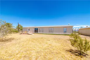 4729 N Stewart Mtn Rd, Golden Valley, AZ 86413 - Photo 21