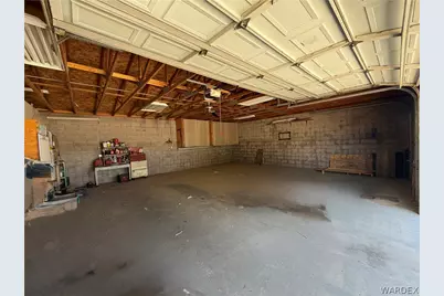 2300 E Iroquois Road, Fort Mohave, AZ 86426 - Photo 33