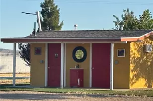 10801 7th St, Dolan Springs, AZ 86441 - Photo 15