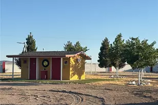 10801 7th St, Dolan Springs, AZ 86441 - Photo 17