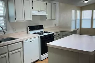 1702 Toro Rd, Bullhead City, AZ 86442 - Photo 11