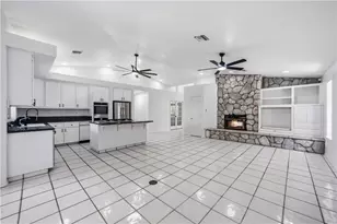 2555 Country Club Pl, Bullhead City, AZ 86442 - Photo 9