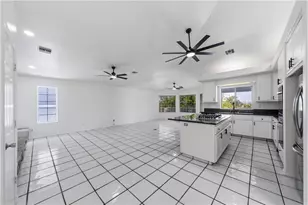 2555 Country Club Pl, Bullhead City, AZ 86442 - Photo 5