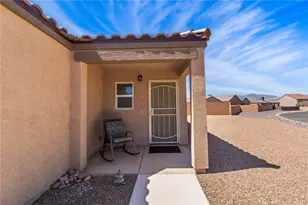 2424 Granite Cir, Bullhead City, AZ 86442 - Photo 3