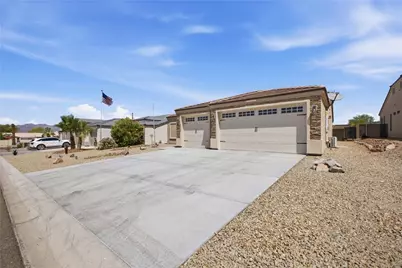 2013 E Valor Drive, Fort Mohave, AZ 86426 - Photo 5