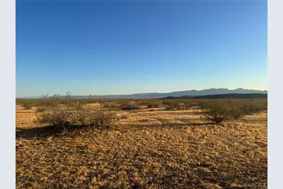 306-30-001E S Redwall Drive, Golden Valley, AZ 86413 - Photo 17