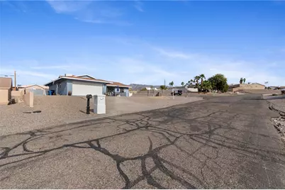 3649 Desert Garden Drive, Lake Havasu, AZ 86404 - Photo 37