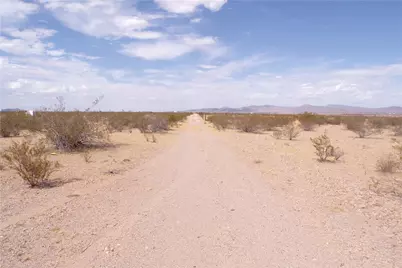 317-20-066 N Sandra Drive, Dolan Springs, AZ 86441 - Photo 3