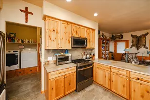11030 S Quarter Horse Rd, Wikieup, AZ 85360 - Photo 11
