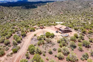 11030 S Quarter Horse Rd, Wikieup, AZ 85360 - Photo 3