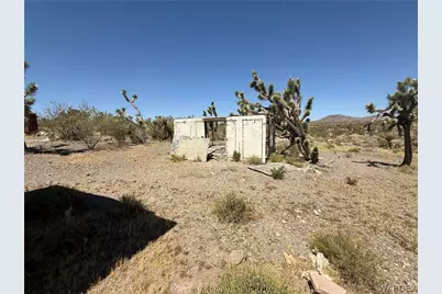 17837 Kitmit Drive, Dolan Springs, AZ 86441 - Photo 9