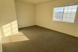331 Phyllis Dr, Bullhead City, AZ 86429 - Photo 13