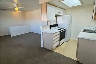 331 Phyllis Dr, Bullhead City, AZ 86429 - Photo 7