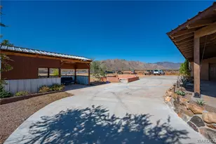 2424 E Beth Dr, Yucca, AZ 86438 - Photo 11
