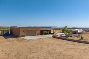 2424 E Beth Dr, Yucca, AZ 86438 - Photo 5