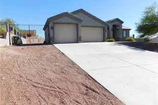 3370 S Ridge Ave, Bullhead City, AZ 86429 - Photo 3