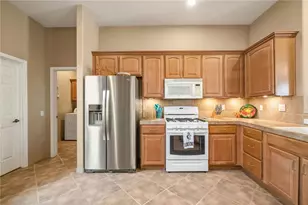 2832 Esmerelda Dr, Bullhead City, AZ 86429 - Photo 27