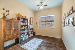 2832 Esmerelda Dr, Bullhead City, AZ 86429 - Photo 23