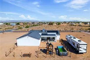 854 S Salt Pl, Golden Valley, AZ 86413 - Photo 9