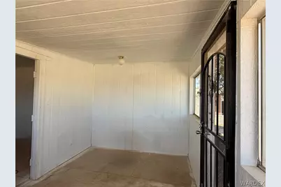 8051 W Seventh Street, Dolan Springs, AZ 86441 - Photo 9