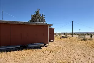 8051 W Seventh St, Dolan Springs, AZ 86441 - Photo 47