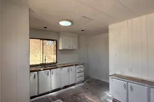 8051 W Seventh St, Dolan Springs, AZ 86441 - Photo 19