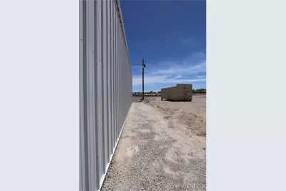 3942 Frontage Rd, Bullhead City, AZ 86442 - Photo 11