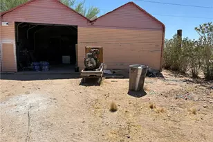 12310 S 4th St, Yucca, AZ 86438 - Photo 5