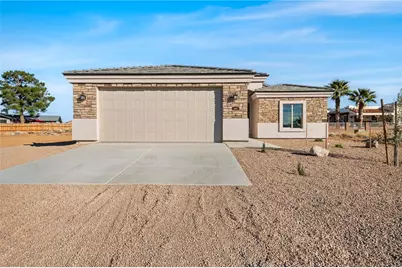7886 E Pebble Drive, Kingman, AZ 86401 - Photo 1
