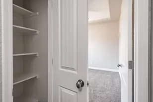 7886 E Pebble Dr, Kingman, AZ 86401 - Photo 23