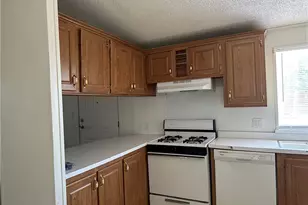 1905 Orca Ln, Bullhead City, AZ 86442 - Photo 5