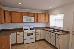 1948 E Robson Cir, Bullhead City, AZ 86442 - Photo 5