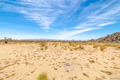 16435 S Wyatt Earp Road, Yucca, AZ 86438 - Photo 37