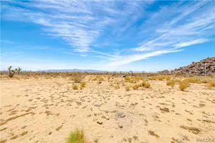 16435 S Wyatt Earp Rd, Yucca, AZ 86438 - Photo 37