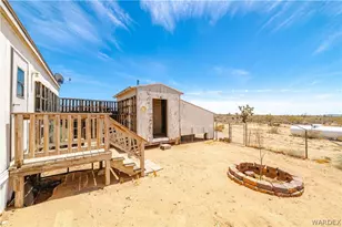 16435 S Wyatt Earp Rd, Yucca, AZ 86438 - Photo 21