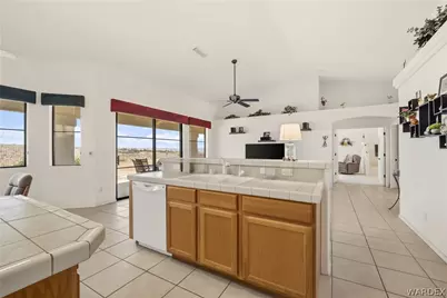 2544 Highland Trail, Bullhead City, AZ 86442 - Photo 15