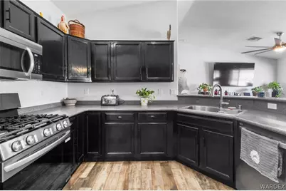 3643 N Estrella Road, Golden Valley, AZ 86413 - Photo 15