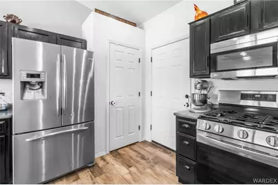 3643 N Estrella Road, Golden Valley, AZ 86413 - Photo 75