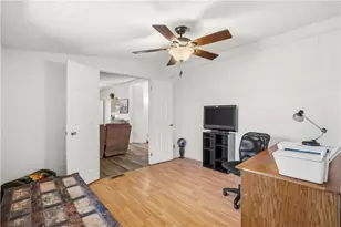 1906 Castleberry Ln, Bullhead City, AZ 86442 - Photo 37