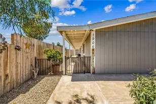 1906 Castleberry Ln, Bullhead City, AZ 86442 - Photo 11
