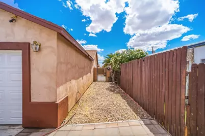 576 N Malibu Circle, Bullhead City, AZ 86442 - Photo 39