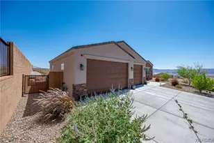 3104 Esmerelda Dr, Bullhead City, AZ 86429 - Photo 5