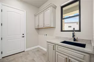 2916 Sidewheel Dr, Bullhead City, AZ 86429 - Photo 33