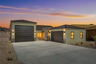 2916 Sidewheel Dr, Bullhead City, AZ 86429 - Photo 1