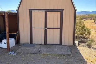 3565 N Gln Cyn Rd, Golden Valley, AZ 86413 - Photo 21