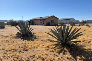 3565 N Gln Cyn Rd, Golden Valley, AZ 86413 - Photo 25