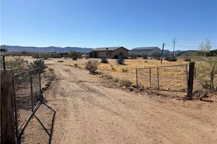 3565 N Gln Cyn Rd, Golden Valley, AZ 86413 - Photo 23