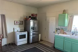 3565 N Gln Cyn Rd, Golden Valley, AZ 86413 - Photo 13