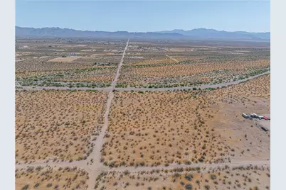306-66-066 W Redwall Dr, Golden Valley, AZ 86413 - Photo 3